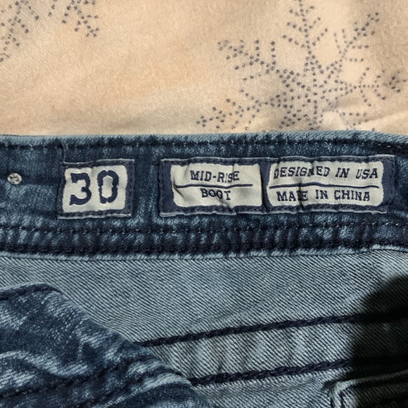 Miss Me Mid-Rise Boot Jeans size 30, inseam 32 (tag) - Picture 4 of 9